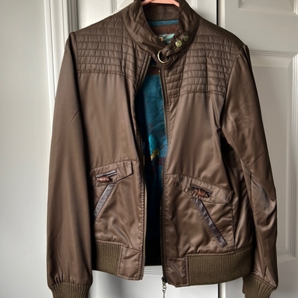 NWOT SPECIAL EDITION BURTON BOMBER JACKET